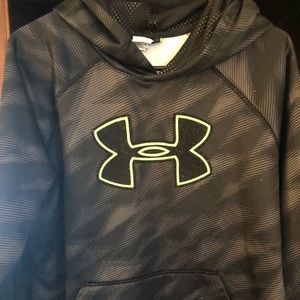 Youth xl under Armour hoodie